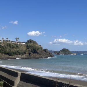 2026年3月7日土曜日/正午/波が穏やかになって来ました/外はポカポカ春陽気/夜は冷え込むらしい/オーベルジュ/ちば/鴨川/料理の美味しい宿