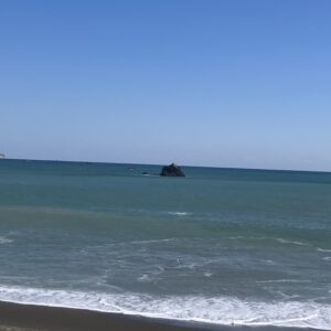 2026年3月8日/日曜日/本日のオルビス前の海と空/小さな波/風が冷たい/暖かくなったり寒くなったり/オーベルジュ/千葉/鴨川/料理の美味しい宿