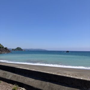 2026年5月16日/土曜日/本日のオルビス前の海と空/大将の毎日の大切なお仕事/窓掃除/オーベルジュ/千葉/鴨川/料理の美味しい宿