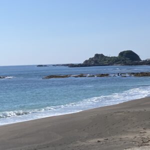 2026年6月1日/６月の始まり/今朝のオルビス前の海と空/快晴/さざなみ/嵐の前の静けさ？/沖縄付近台風🌀/オーベルジュ/千葉/鴨川/料理の美味しい宿