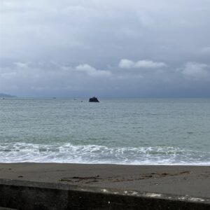 2026年6月10日/水曜日/本日のオルビス前の海と空/梅雨入りしました/肌寒い朝/オーベルジュ/千葉/鴨川/料理の美味しい宿