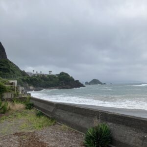 2026年8月3日/月曜日/今朝のオルビス前の海と空/台風🌀の影響か高波/曇り/どんより気温低下/オーベルジュ/千葉/鴨川/泊まれるレストラン
